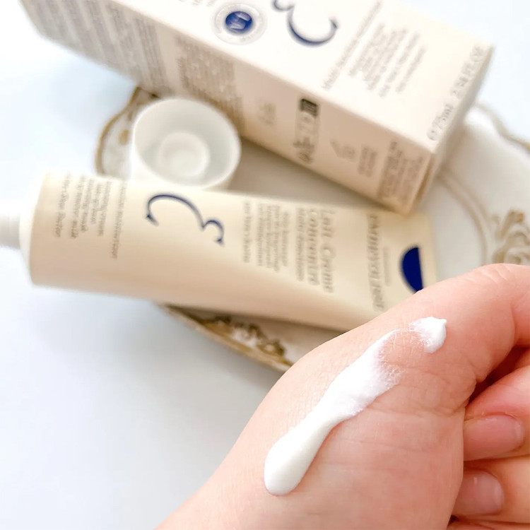 کرم مرطوب کننده چند منظوره امبریولیس ۷۵میلی Embryolisse Lait Creme Concentre 